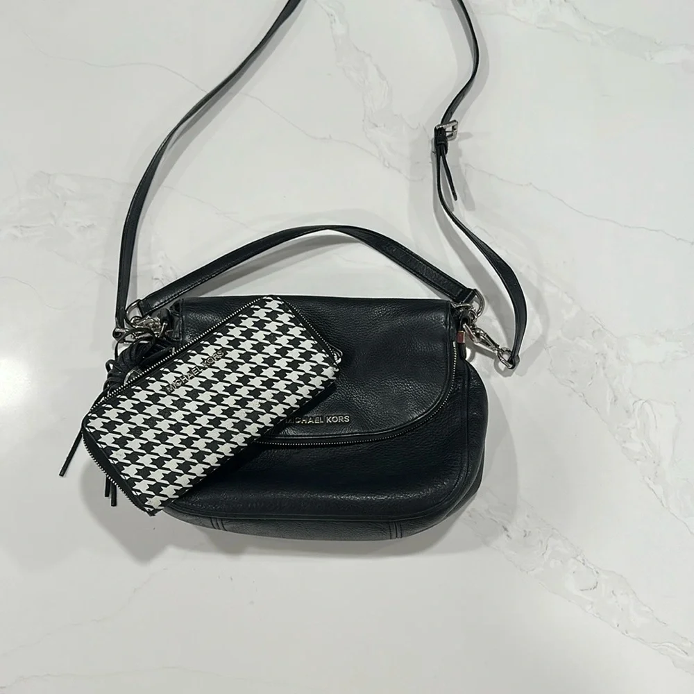 Michael Kors Black Shoulder Purse with Black and White Wallet